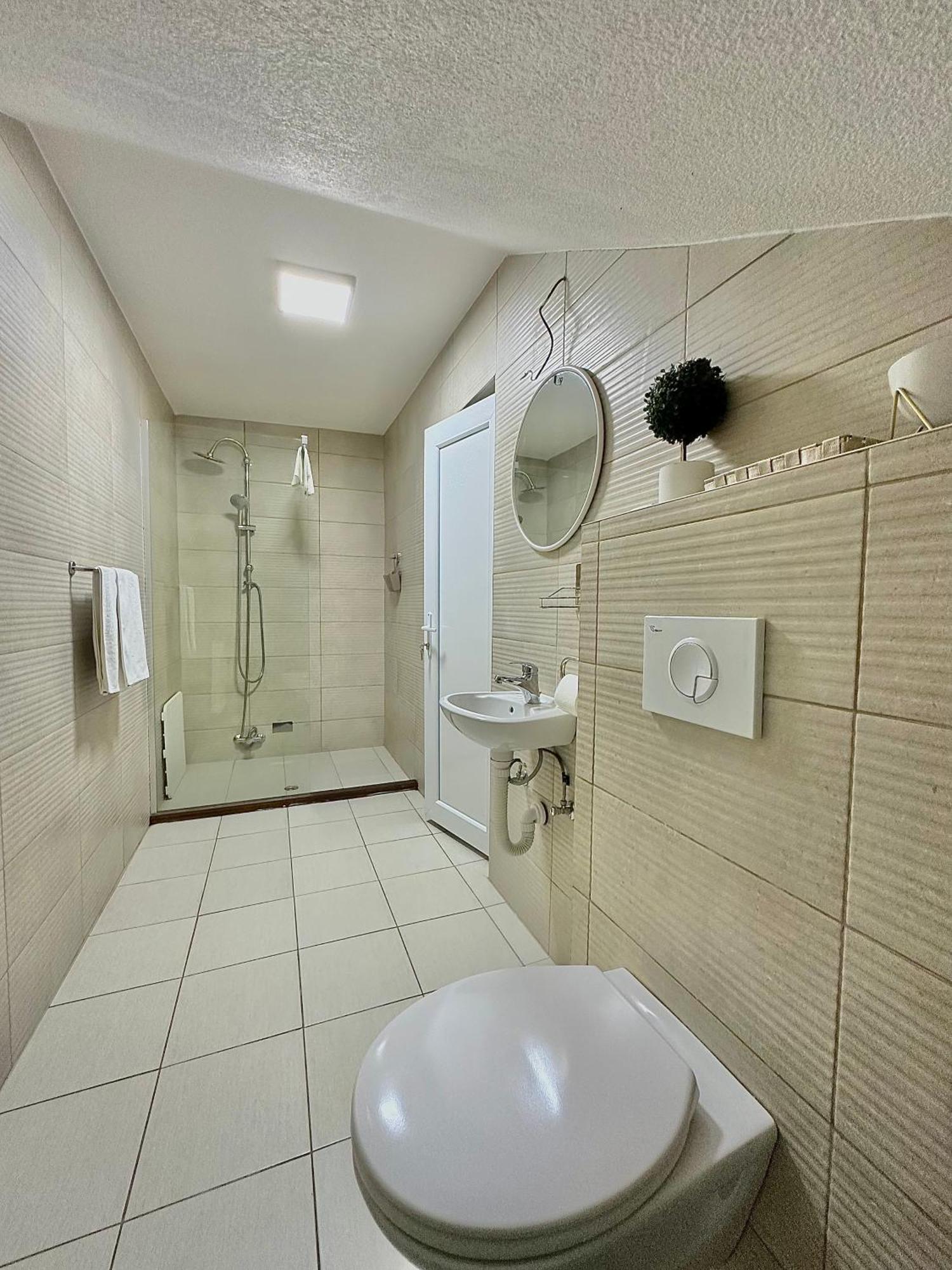 Hostel Herz Баня-Лука Екстер'єр фото