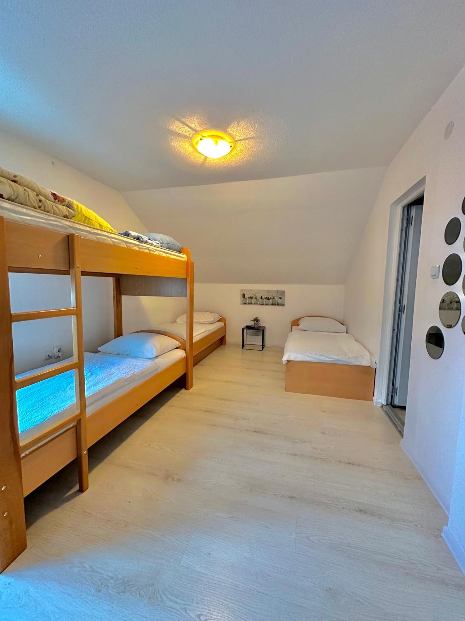 Hostel Herz Баня-Лука Екстер'єр фото