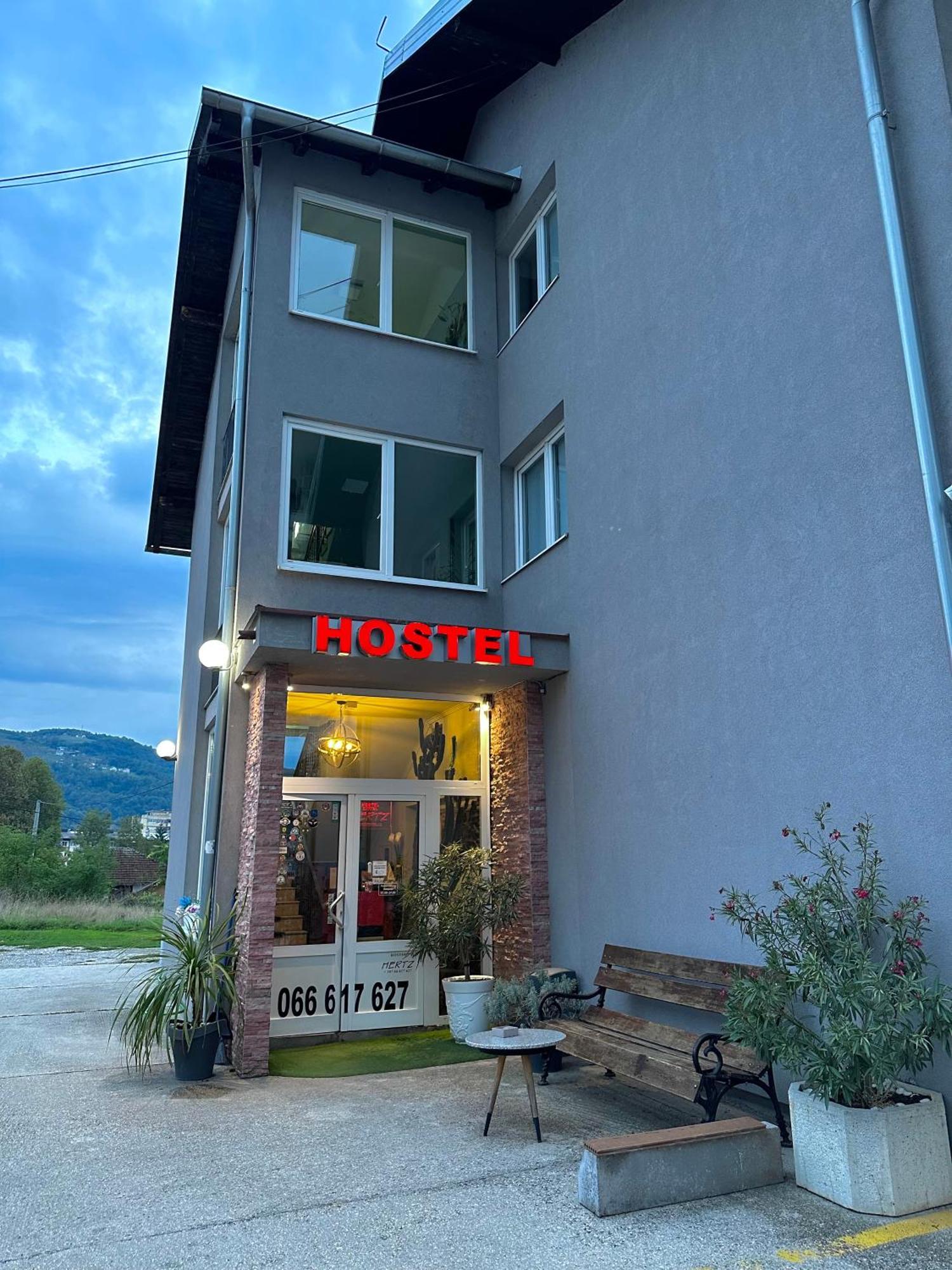 Hostel Herz Баня-Лука Екстер'єр фото