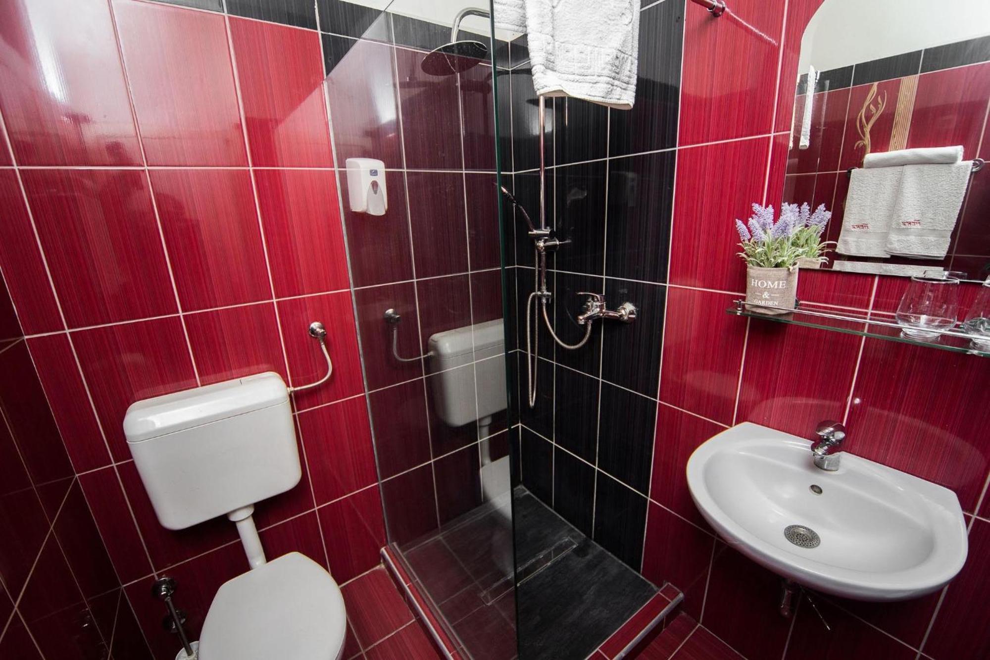 Hostel Herz Баня-Лука Екстер'єр фото